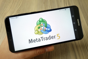 Trade automaticallyMetatrader 5